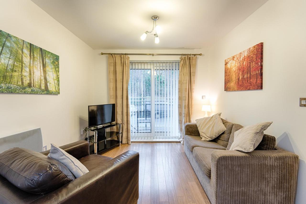 Royal Sovereign With Parking - Tv In Every Bedroom! *